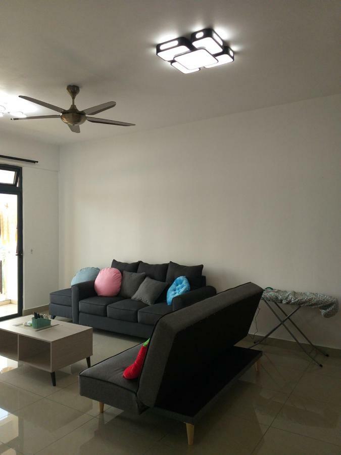 Kempas Indah @ The Secret Garden Homestay Johor Bahru Extérieur photo