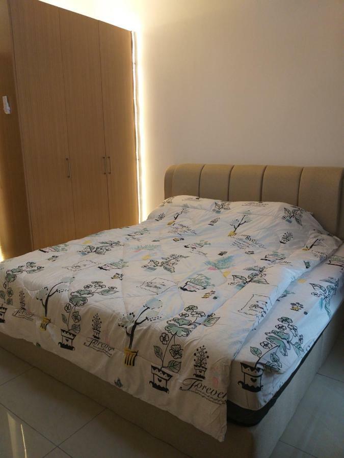 Kempas Indah @ The Secret Garden Homestay Johor Bahru Extérieur photo
